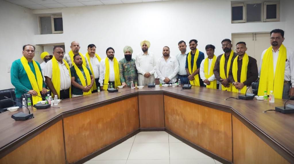 ਆਮ ਆਦਮੀ ਪਾਰਟੀ ਵਲੋਂ ਸਰਕਟ ਹਾਊਸ ਜਲੰਧਰ ਵਿਖੇ ਮੀਡੀਆ ਵਿੰਗ ਦੁਆਬਾ ਜੋਨ ਦੀ ਮੀਟਿੰਗ ਕਰ ਕੀਤਾ ਗਿਆ ਵਿਚਾਰ ਵਟਾਦਰਾਂ  